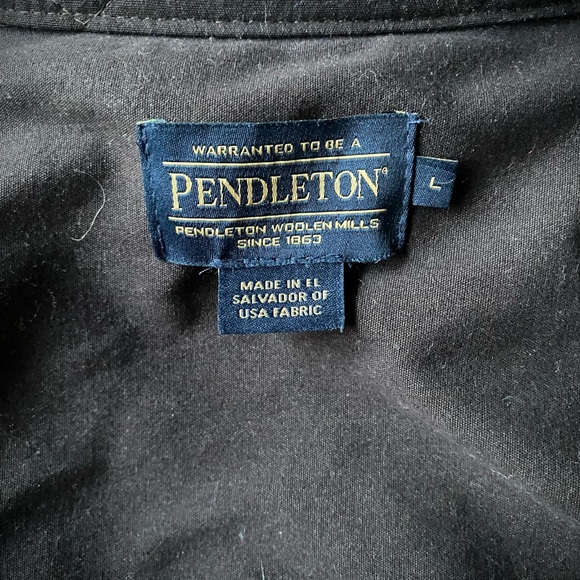 Pendleton Plaid Heavy Shirt with side pockets. - Picture 2 of 9